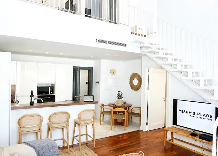 Vacation Time Apartment *